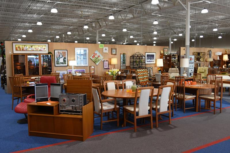 Atomic Antiques Madison, WI